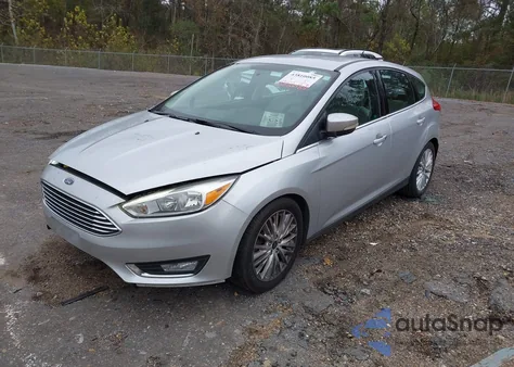 2016 Ford Focus Titanium z USA, uszkodzony, nr VIN 1FADP3N22GL298882